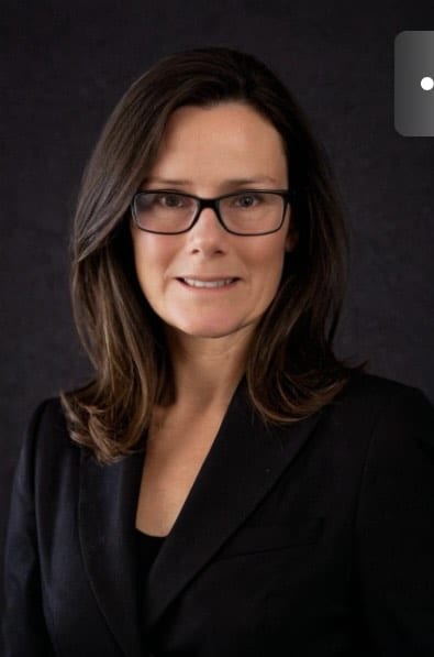 Headshot Rhonda Black suit